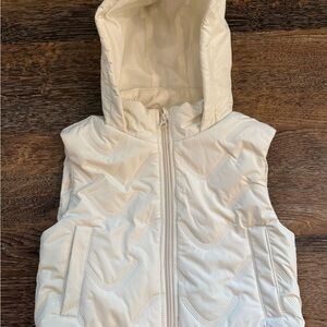 Old Navy Cream Hooded Puffer Vest